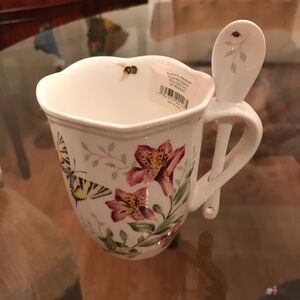 Lenox Butterfly Meadow Mug with Lady Bug Spoon Spoon